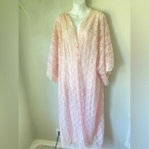 Elegant Pink Lace Women’s Robe